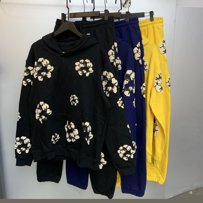 Ba*len*cia*ga hoodies